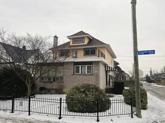 2 Bedroom House Niagara Falls ON 102846271