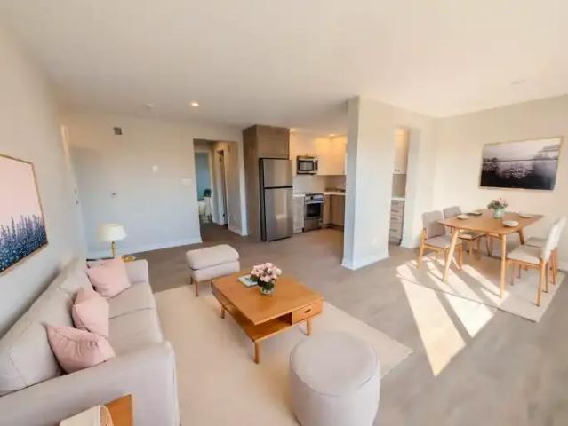 2 Bedroom House Niagara Falls ON 105326897