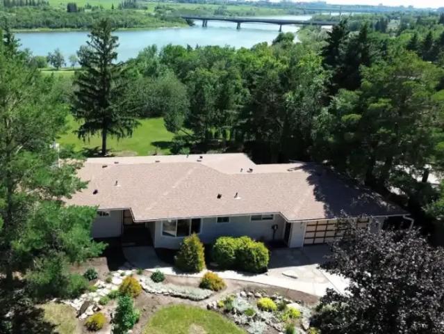2 Bedroom House Saskatoon SK LS102018791