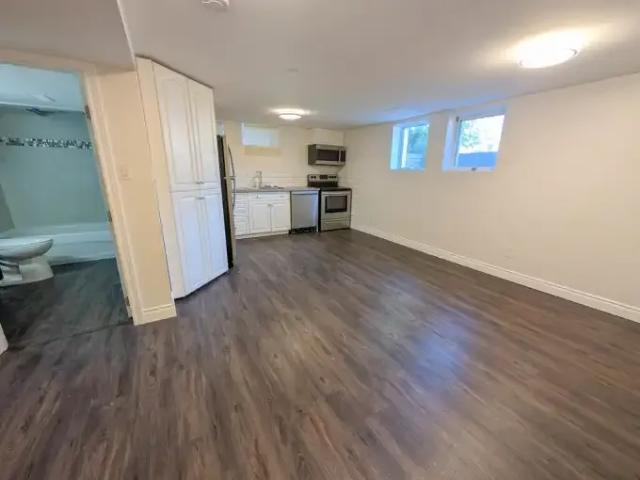 2 Bedroom House St. Catharines ON 105543330