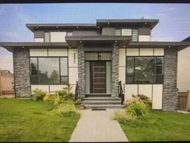 2 Bedroom House Surrey BC 101773663