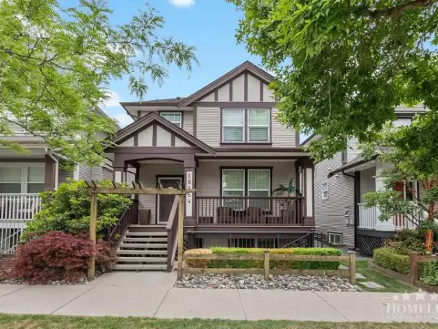 2 Bedroom House Surrey BC 104000125