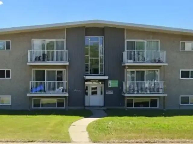 2 Bedroom House Red Deer AB LS102883385