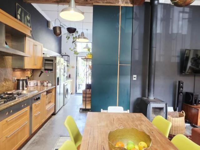 2 Bedroom house rented in Observatory, Cape Town