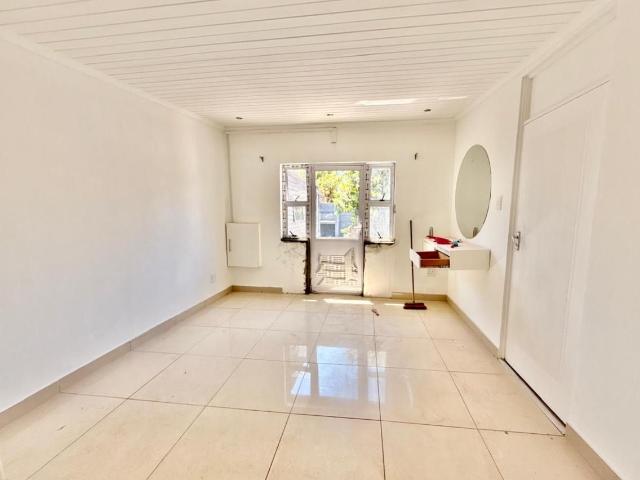 2 Bedroom house rented in Crawford, Cape Town