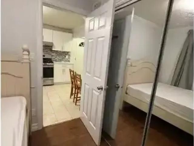 2 Bedroom House Richmond BC LS102701535