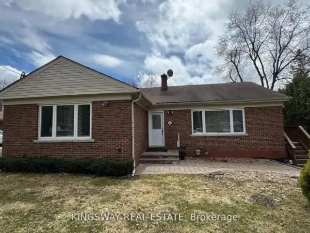 2 Bedroom House Richmond Hill ON 100809768