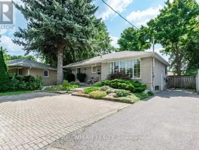 2 Bedroom House Richmond Hill ON 101262097