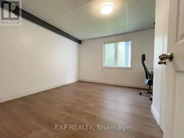 2 Bedroom House Richmond Hill ON 102629501