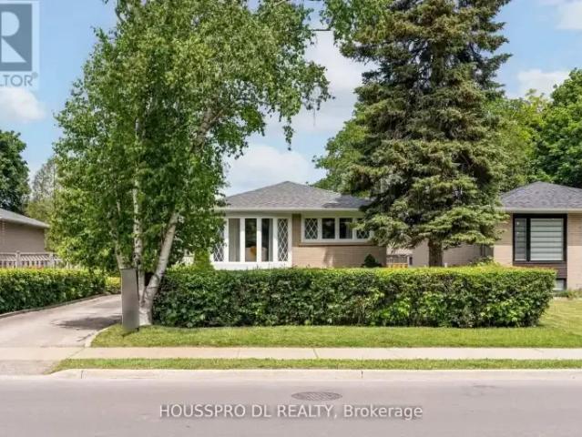 2 Bedroom House Richmond Hill ON 102085885