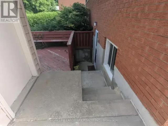 2 Bedroom House Waterloo ON 104471111