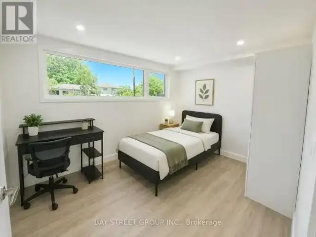 2 Bedroom House Waterloo ON 103030761