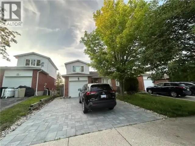 2 Bedroom House Waterloo ON 103579443