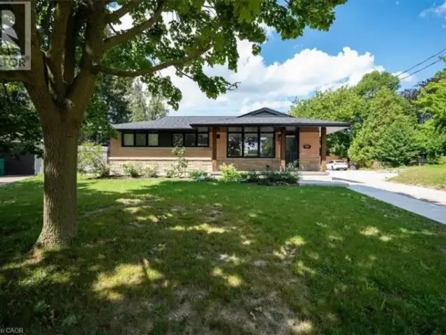 2 Bedroom House Waterloo ON LS105118908