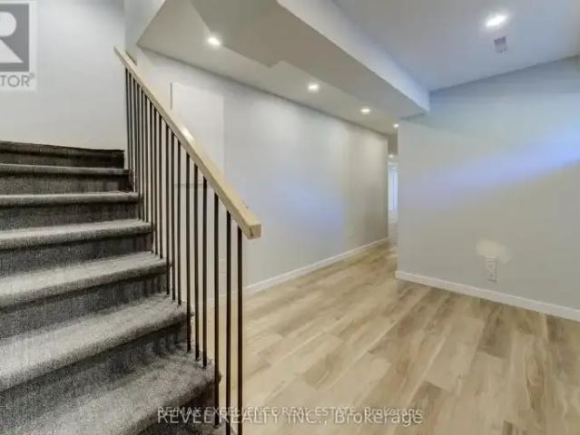 2 Bedroom House Wasaga Beach ON 103012071