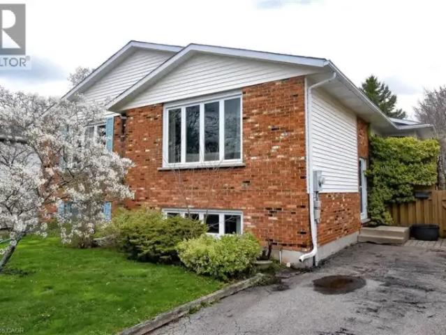 2 Bedroom House Welland ON 104842036