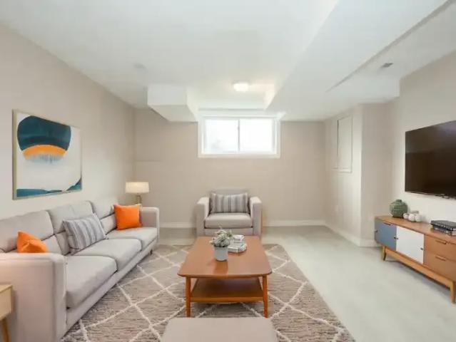2 Bedroom House Welland ON 104362500