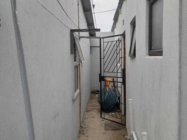 2 bedroom house with 3 studios on th.