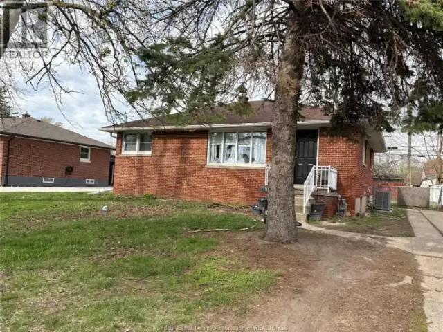 2 Bedroom House Windsor ON 101828021