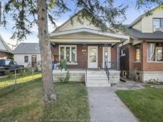 2 Bedroom House Windsor ON 101878823