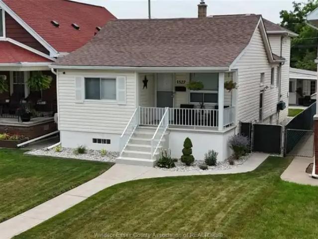 2 Bedroom House Windsor ON 101878141