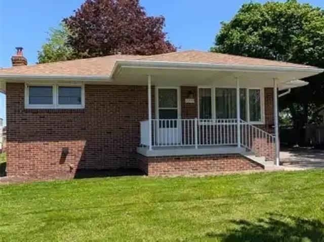 2 Bedroom House Windsor ON 101986831
