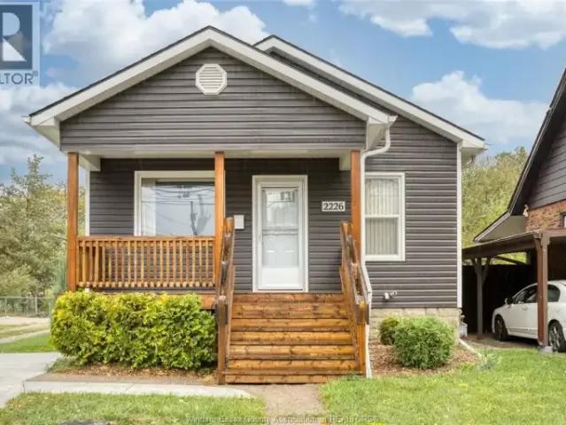 2 Bedroom House Windsor ON 101986833
