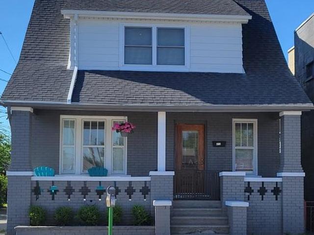 2 Bedroom House Windsor ON 102714902