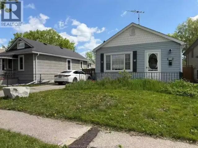 2 Bedroom House Windsor ON 102052810