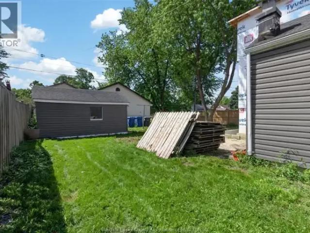 2 Bedroom House Windsor ON 103119175