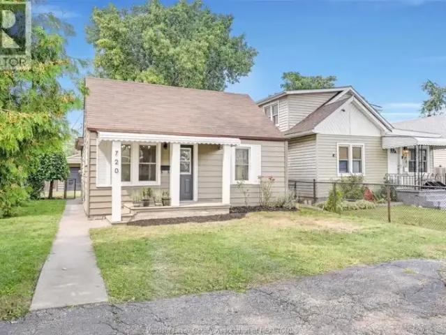 2 Bedroom House Windsor ON 104362954