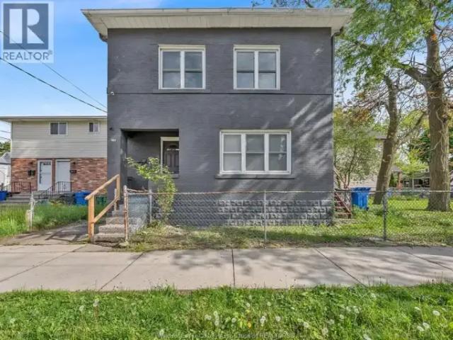 2 Bedroom House Windsor ON 105467366