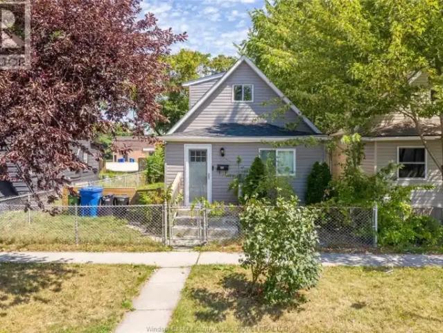 2 Bedroom House Windsor ON 105327144