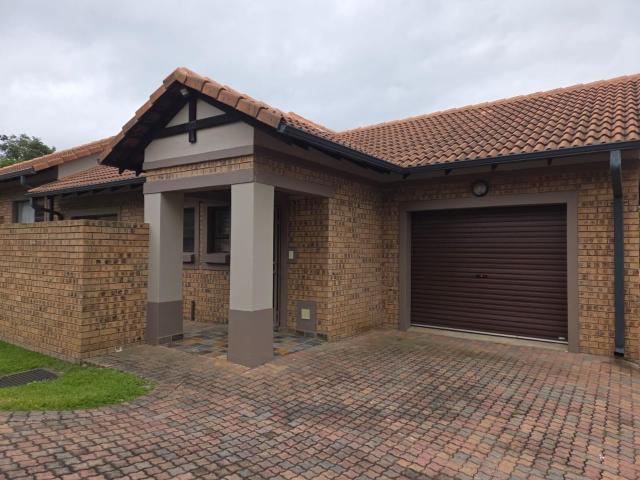 2 Bedroom House To Let in Bateleur Estate
