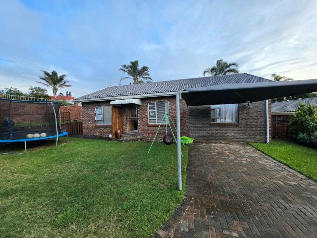 2 Bedroom House To Let in Beacon Bay