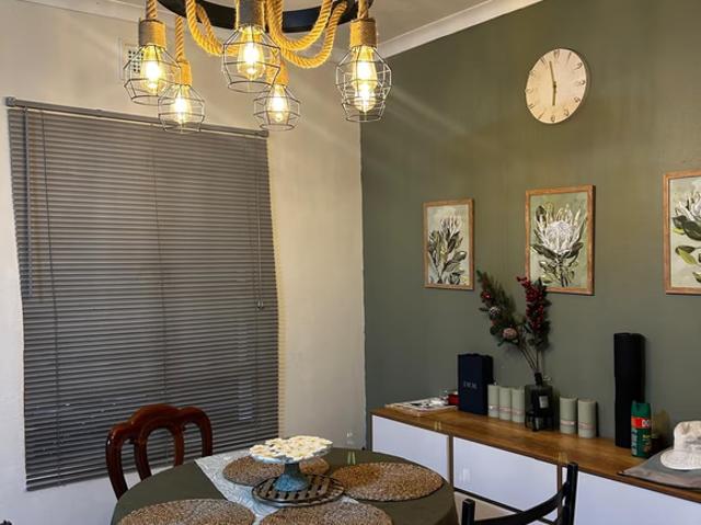 2 Bedroom House To Let in Illovo Glen