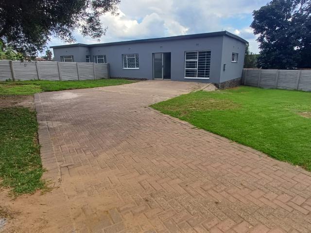 2 Bedroom House To Let in Witbank Central