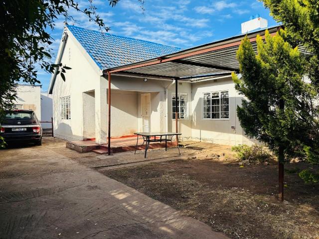 2 Bedroom House To Rent in Westbourne