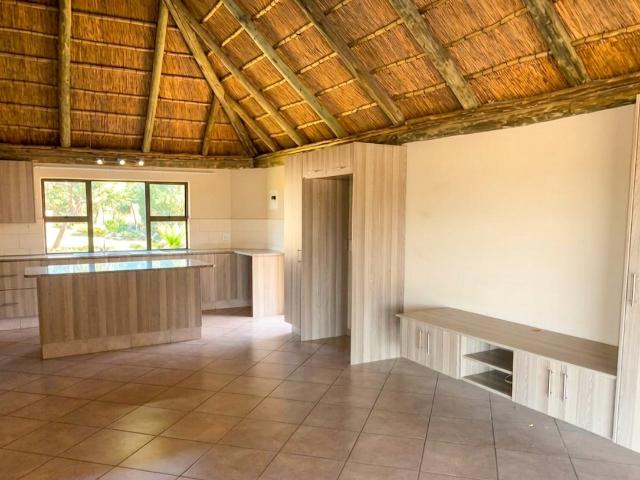 2 Bedroom House To Rent in Benoni Small Farms
