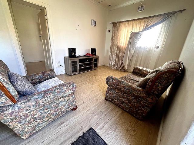 2 Bedroom House To Rent in Brooklyn