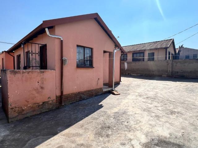 2 Bedroom house to rent in Lotus Gardens, Pretoria