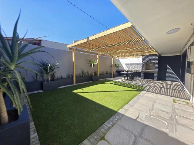 2 Bedroom House to Rent in Oudtshoorn Central