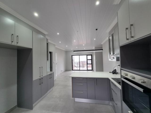 2 Bedroom House To Rent in Paradise Coast