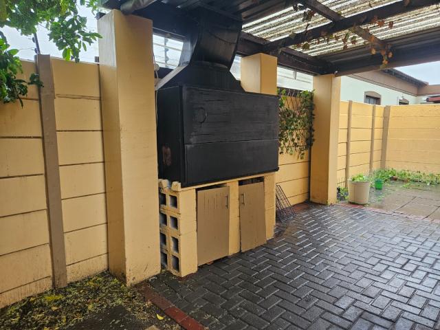 2 Bedroom House To Rent in Parklands