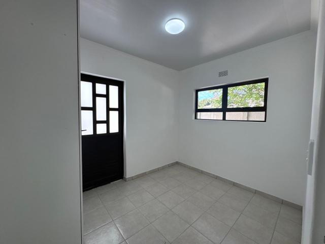 2 Bedroom House To Rent in Plumstead