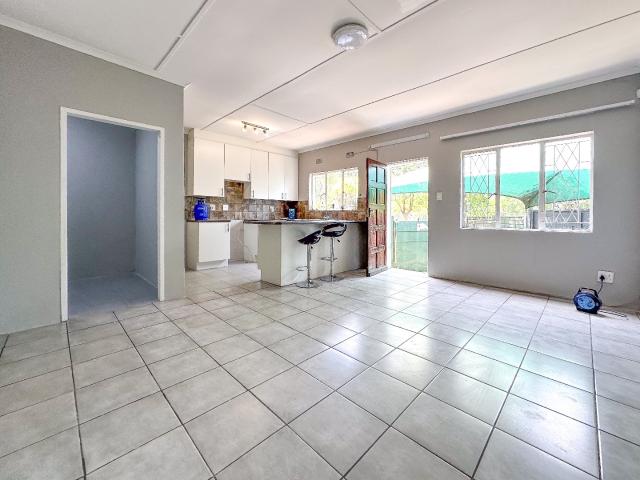 2 Bedroom House To Rent in Randpark Ridge