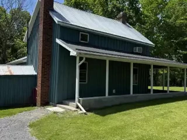 2 Bedroom House Tweed ON LS103118980