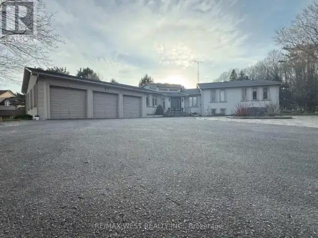 2 Bedroom House Vaughan ON 101879020