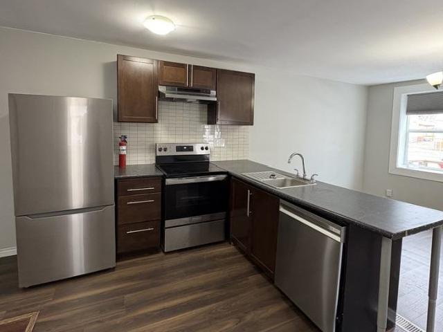 2 Bedroom Home for Rent at 882 Redwood Ave, Winnipeg, MB R2X 0X7 Burrows Central