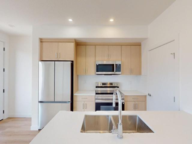 2 Bedroom Home for Rent at 204, 3528 3 Ave NW, Calgary, AB T2N 0M7 Parkdale